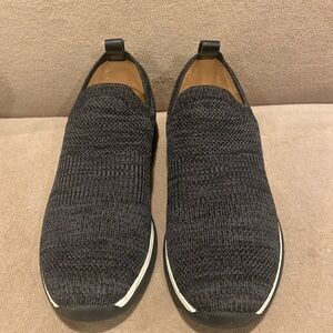 Lifestride Hailey Women's black Slip On Loafers w/ Active Arch size 6